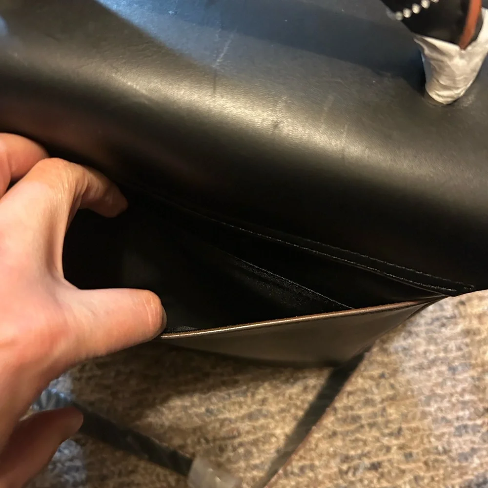 Levenger Black Tan Leather Wine Carrier Messenger Bag RARE NWT